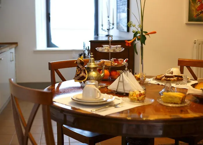 Le Rondini ベッド・アンド・ブレックファスト 4*