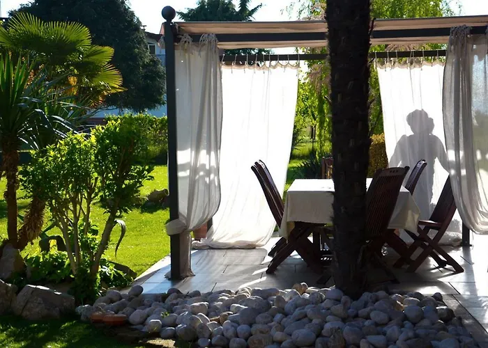 Le Rondini ベッド・アンド・ブレックファスト Grions del Torre